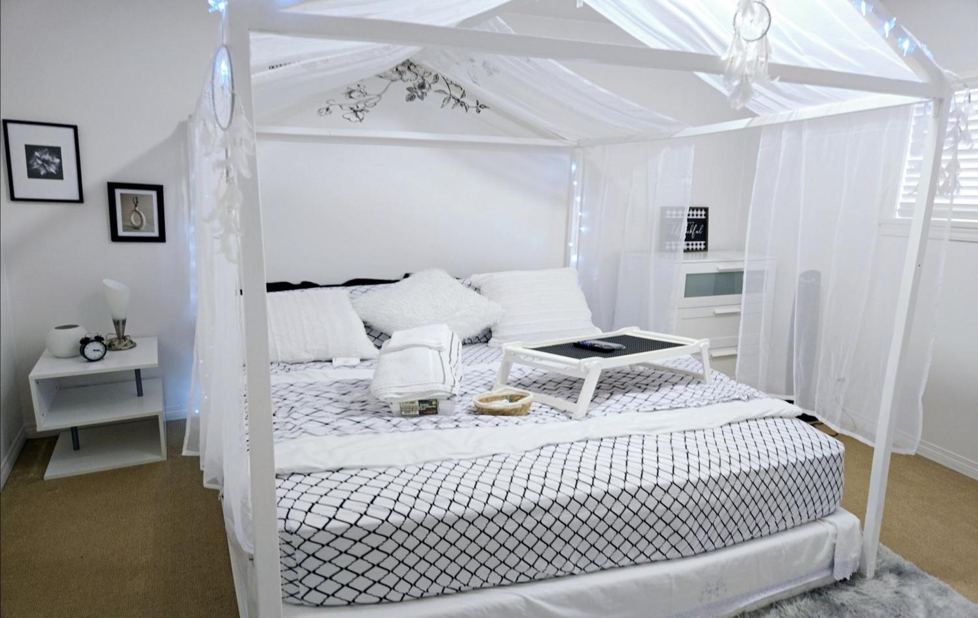 Lovely Cozy Room! With Attached Private Bath In The Heart Of Vancouver! Private Parking & Self Check-In! Eksteriør bilde